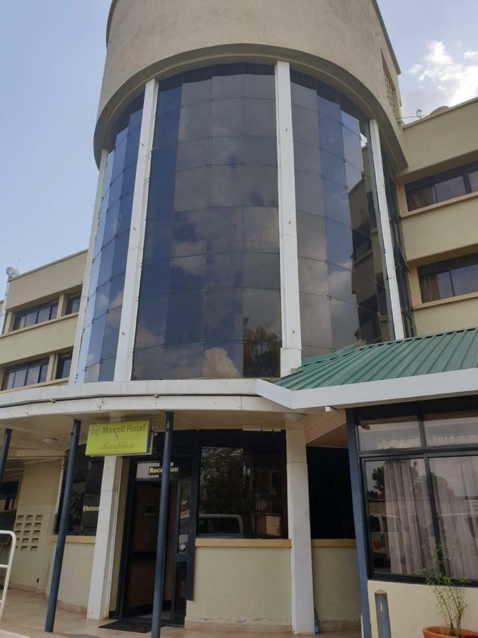 Maxoil Hotel Nanyuki Exterior photo